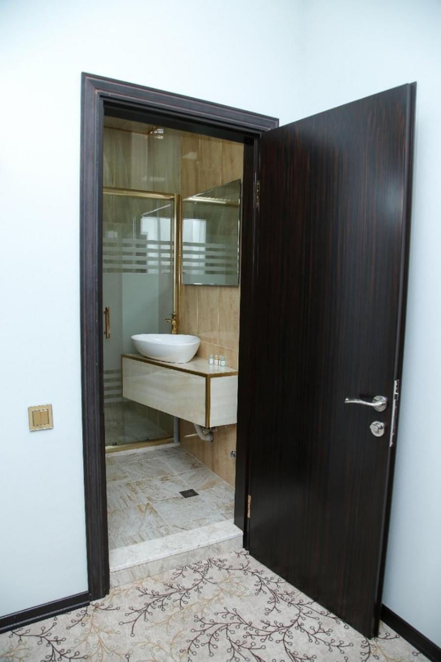 Bey Hotel Baku Exterior photo